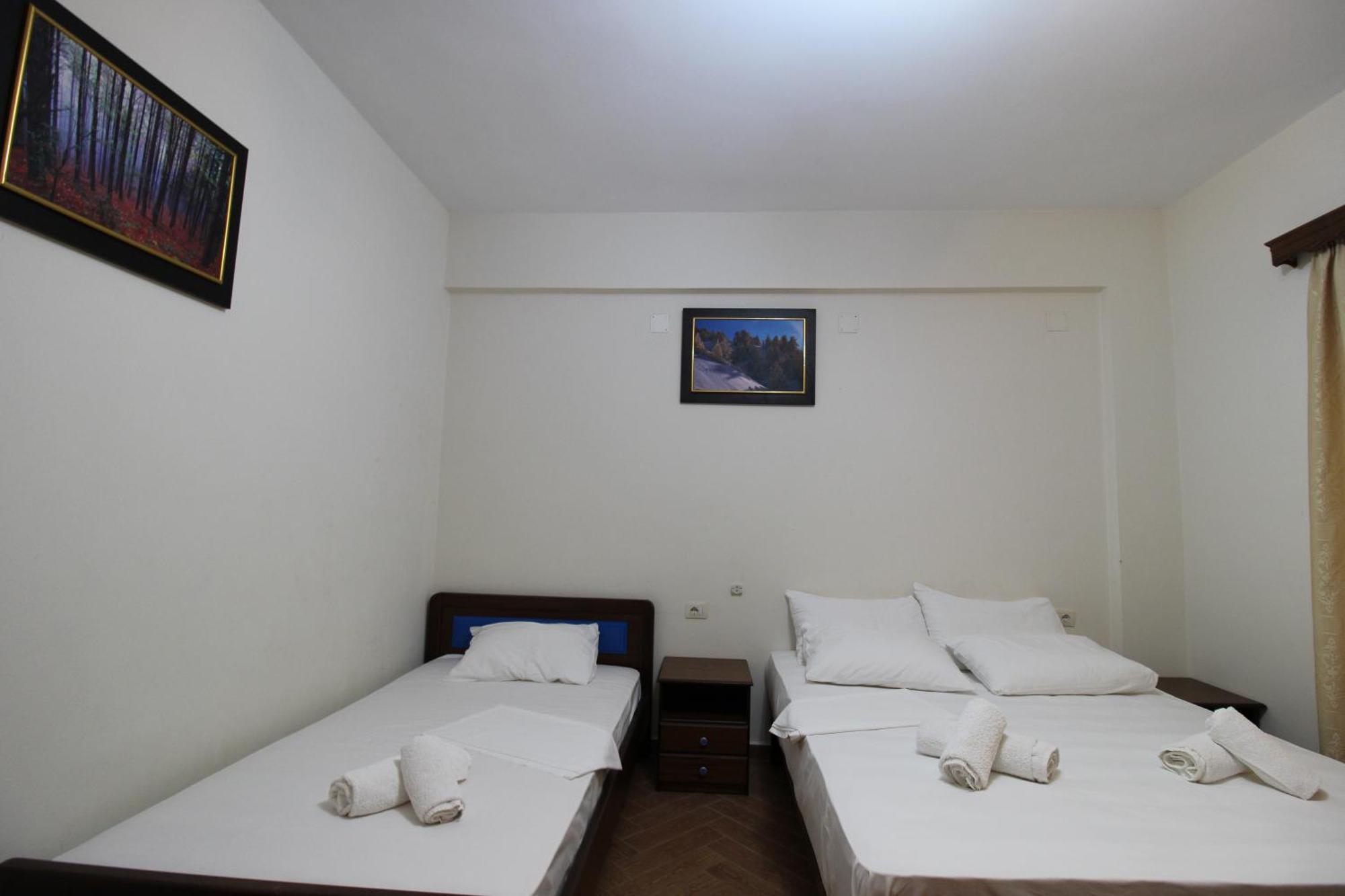 Apartment Garden Dhesara Ksamil